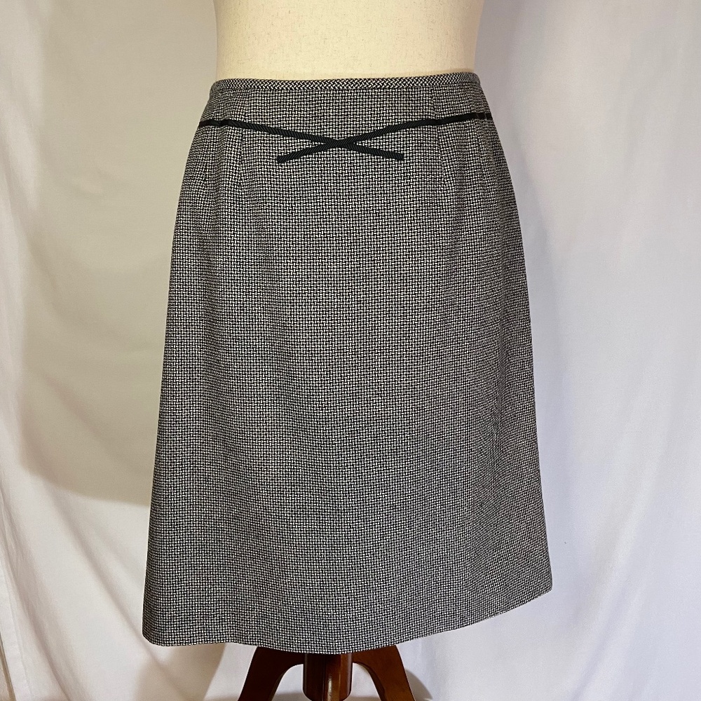 Tahari Gray and Black Wool Blend Pencil Skirt Plus Size 16W